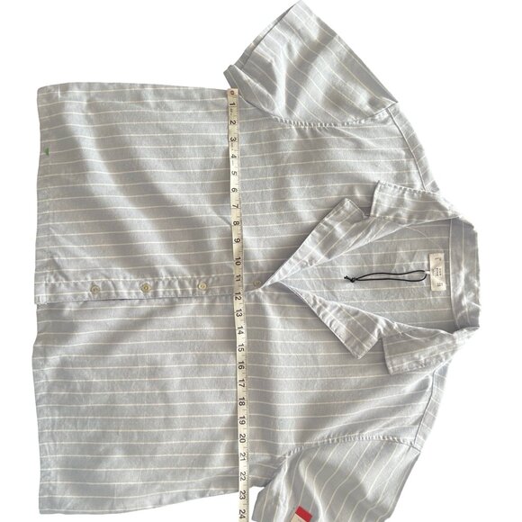 Baby Blue Striped Cropped Button down Shirt. Size L. From Lefties Spain. - Picture 3 of 8